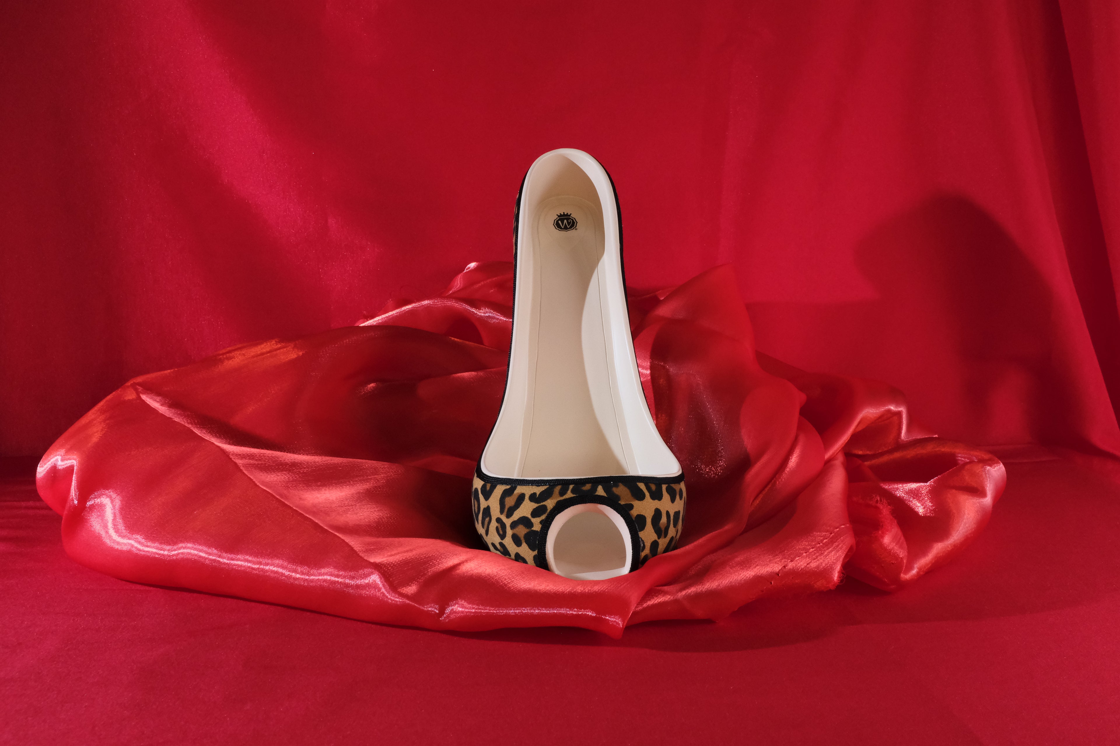 Leopard Stiletto Bottle Holder