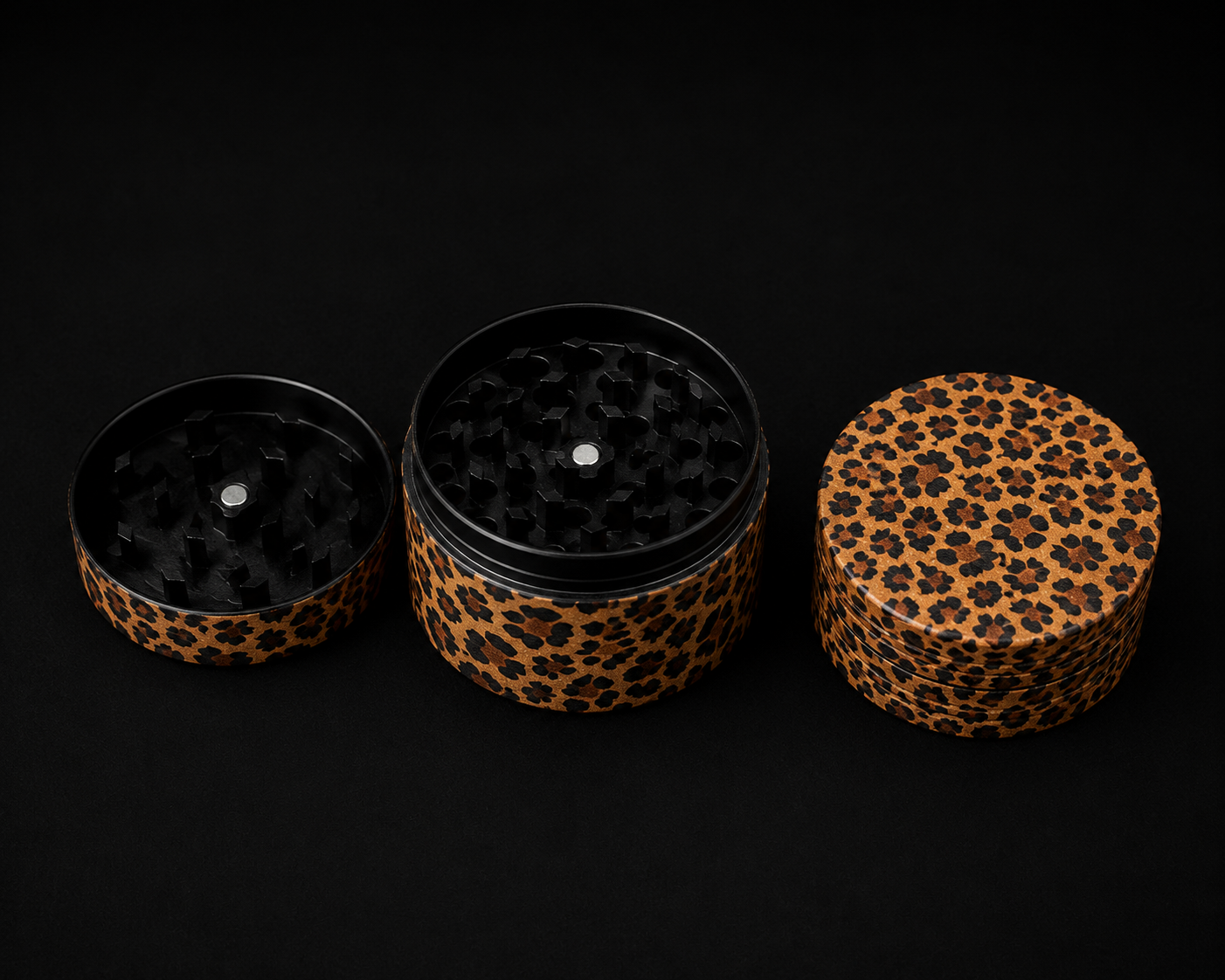 Weed grinder/accessories smoke kit