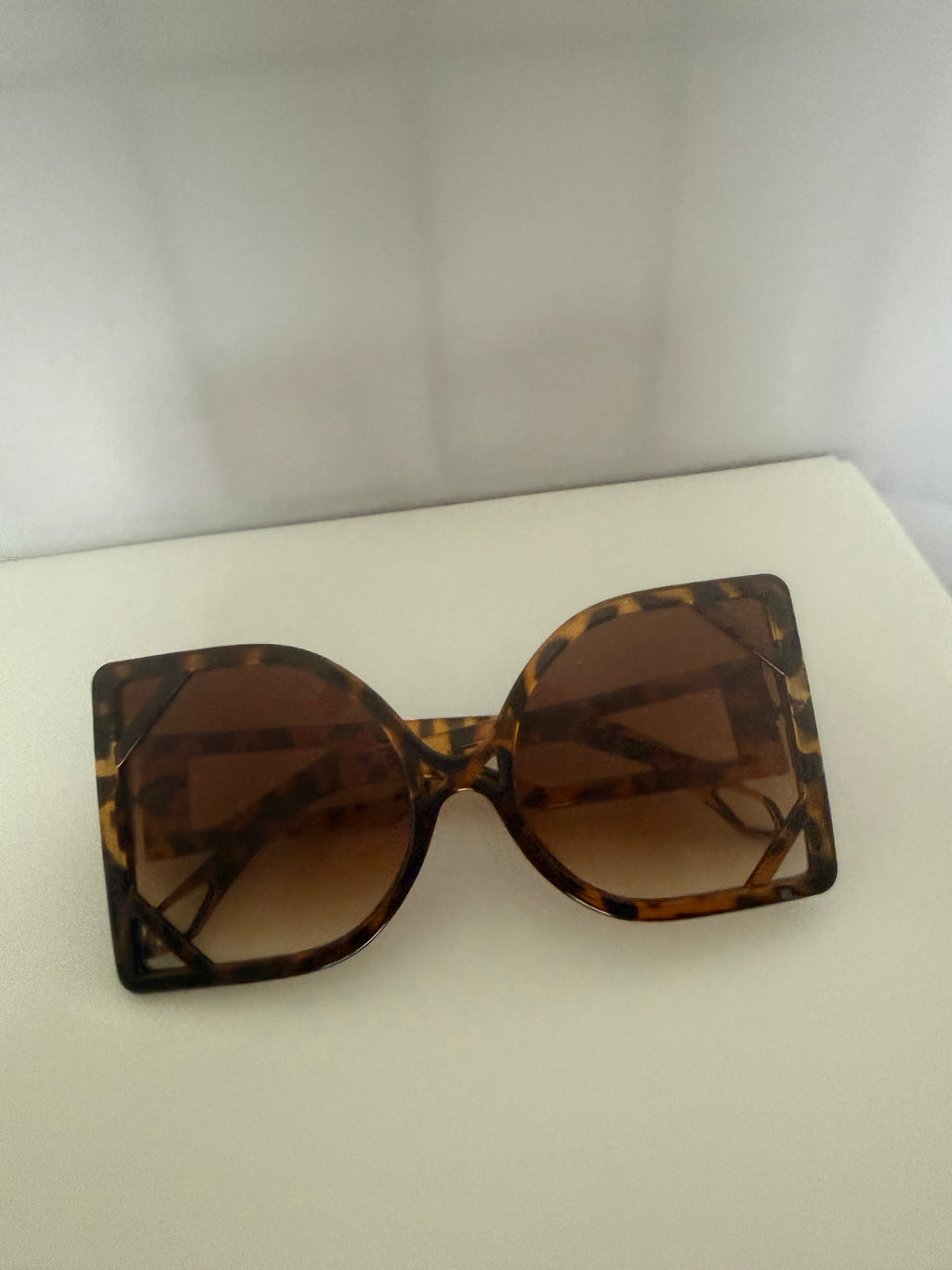 Sunglasses +Chain Set